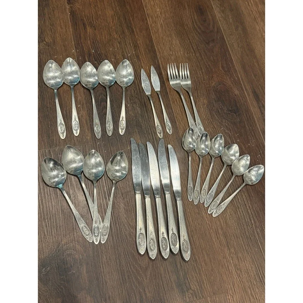 24 Pieces Oneida Oneidacraft Deluxe Stainless Lasting Rose Floral Replacement